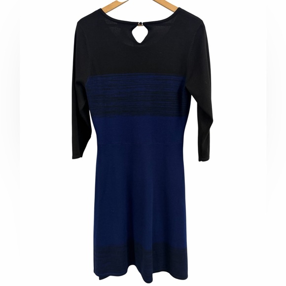 Neiman Marcus color block shift Knit dress size Medium - Picture 2 of 4